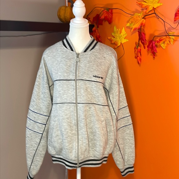 đź—˝Vintage Adidas bomber/sweatshirt-size unknown-see measurements below - Picture 1 of 5
